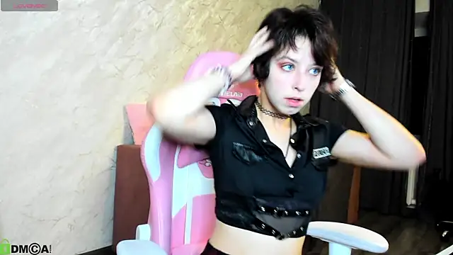 Sara Frayer online show from October 23, 2025, 12:54 am