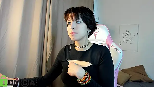 Sara Frayer online show from October 27, 2025, 9:02 am