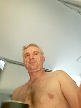 Vintermelon2 online show from October 5, 2025, 8:01 am