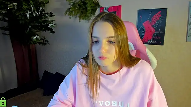 L1na Reeds online show from December 20, 2025, 1:02 am