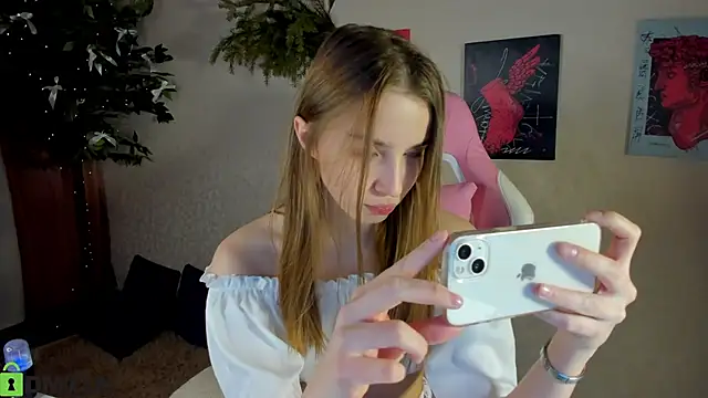 L1na Reeds online show from December 22, 2025, 12:40 am