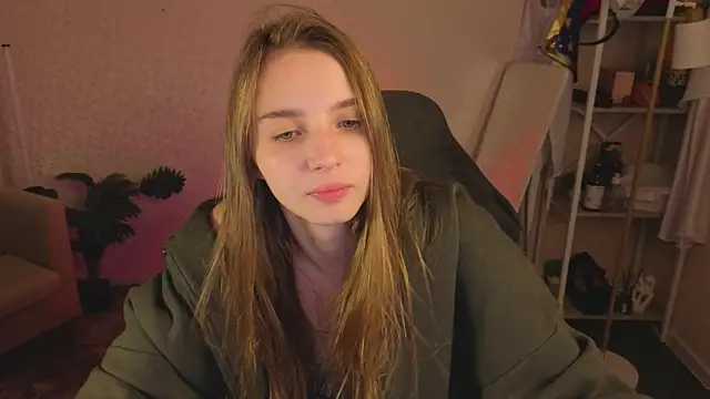 Snapshot of L1na_Reeds chatting on March 27, 2026, 1:11 am L1na Reeds online show from March 27, 2026, 1:11 am