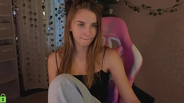 Snapshot of L1na_Reeds chatting on March 28, 2026, 1:16 am L1na Reeds online show from March 28, 2026, 1:16 am