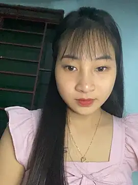Snapshot of banlinh004 chatting on October 17, 2025, 1:14 pm banlinh004 online show from October 17, 2025, 1:14 pm