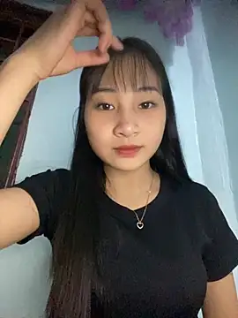 Snapshot of banlinh004 chatting on October 18, 2025, 2:18 pm banlinh004 online show from October 18, 2025, 2:18 pm