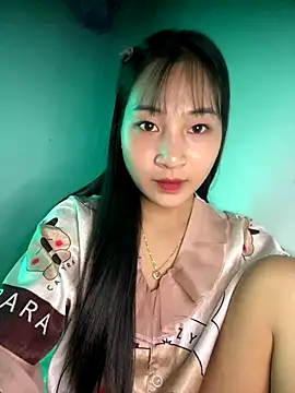 Snapshot of banlinh004 chatting on October 22, 2025, 7:19 am banlinh004 online show from October 22, 2025, 7:19 am