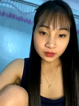 Snapshot of banlinh004 chatting on October 23, 2025, 6:28 pm banlinh004 online show from October 23, 2025, 6:28 pm