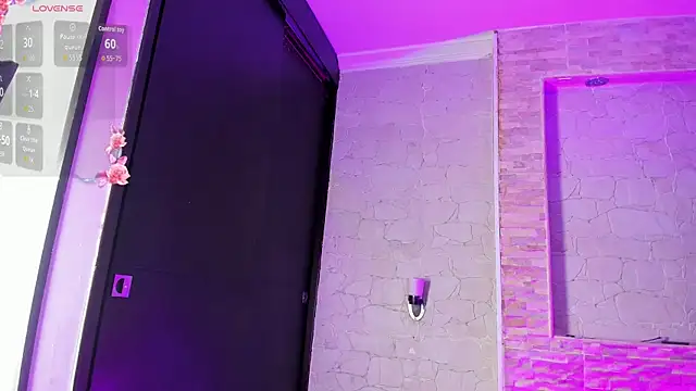 Snapshot of ValeStone chatting on October 10, 2025, 8:41 pm ValeStone online show from October 10, 2025, 8:41 pm