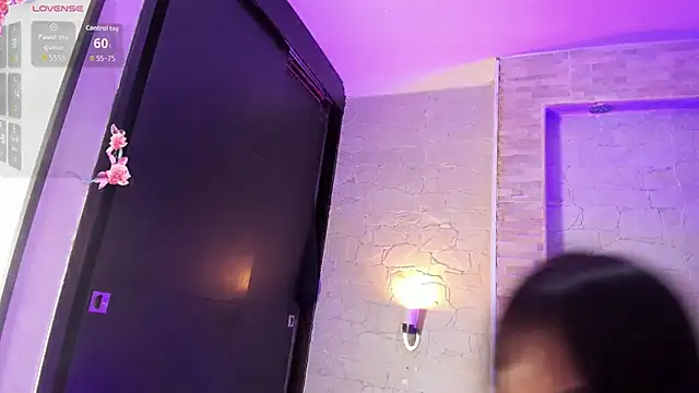 Snapshot of ValeStone chatting on October 15, 2025, 9:15 pm ValeStone online show from October 15, 2025, 9:15 pm