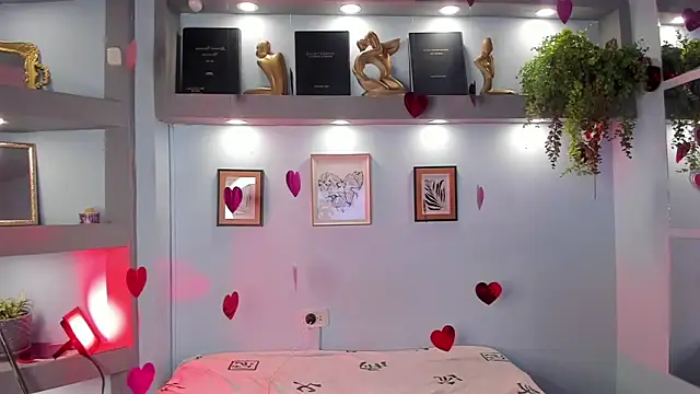 Alana Martinez  online show from February 26, 2026, 7:46 pm