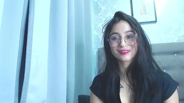 Alana Martinez  online show from May 9, 2026, 6:07 am
