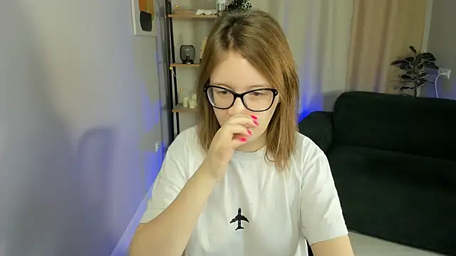 arizzzona online show from October 10, 2025, 5:39 am