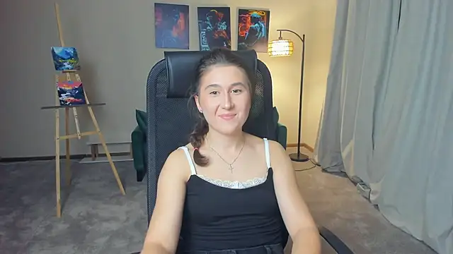 VitaAshe online show from October 5, 2025, 3:21 pm