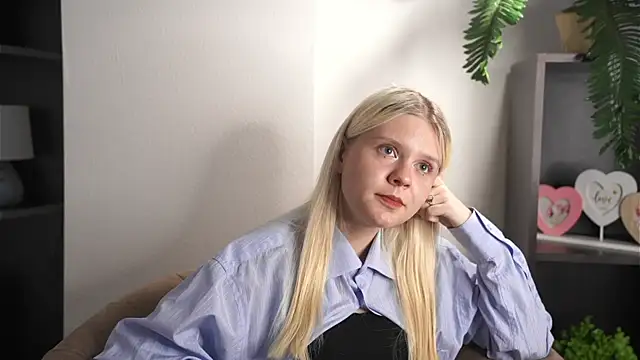 AngelDiesel online show from October 6, 2025, 5:27 am