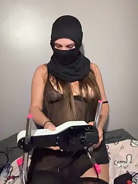 Snapshot of bebecita_x chatting on October 9, 2025, 9:35 pm bebecita x online show from October 9, 2025, 9:35 pm