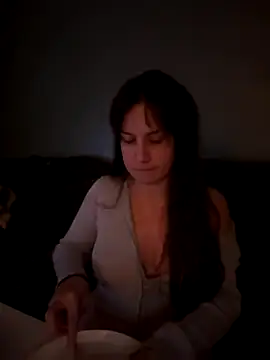 Snapshot of bebecita_x chatting on November 6, 2025, 6:47 am bebecita x online show from November 6, 2025, 6:47 am