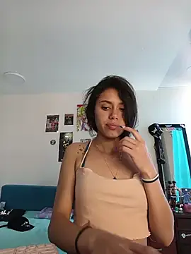 caramel doll   online show from November 2, 2025, 5:48 pm