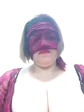 Snapshot of -Sonbola chatting on October 15, 2025, 11:49 pm -Sonbola online show from October 15, 2025, 11:49 pm