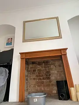 MimiMaee online show from November 4, 2025, 12:26 pm