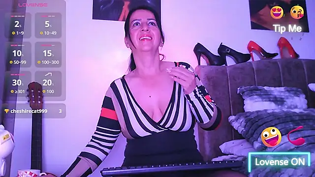 Snapshot of Agathabrunner chatting on October 28, 2025, 9:46 am Agathabrunner online show from October 28, 2025, 9:46 am