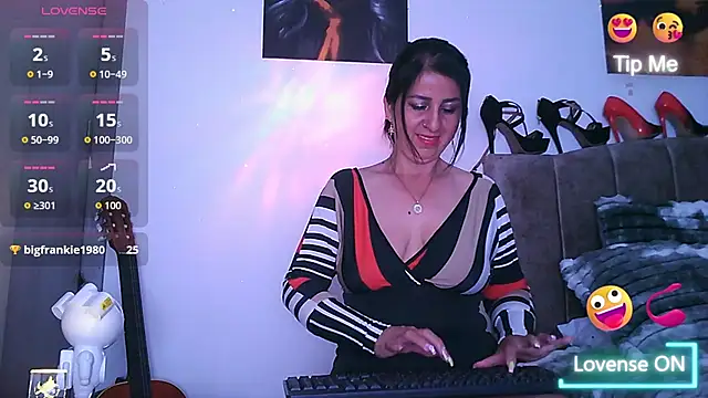 Snapshot of Agathabrunner chatting on November 2, 2025, 10:06 am Agathabrunner online show from November 2, 2025, 10:06 am