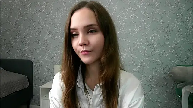 SweetSaraPie online show from October 4, 2025, 7:12 pm