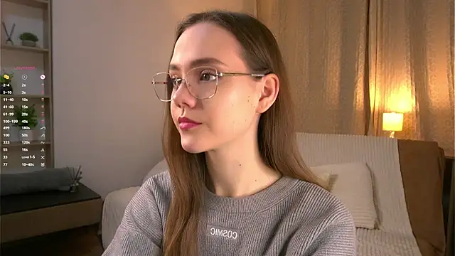 SweetSaraPie online show from April 26, 2026, 6:38 pm