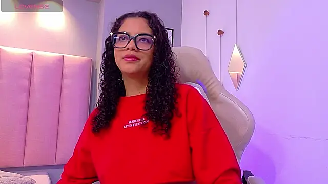 CamilaLevy online show from November 29, 2025, 12:19 pm