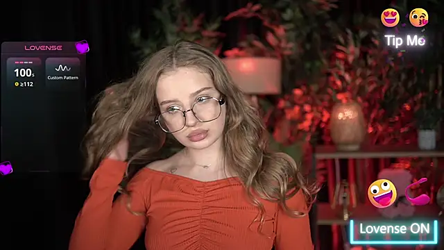 bellablazeeee online show from October 9, 2025, 8:01 am