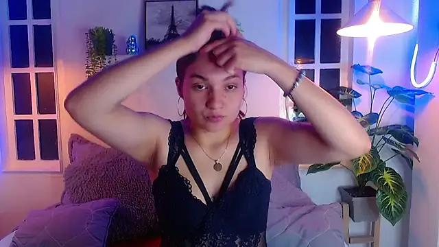 Viollet C online show from October 20, 2025, 1:39 am