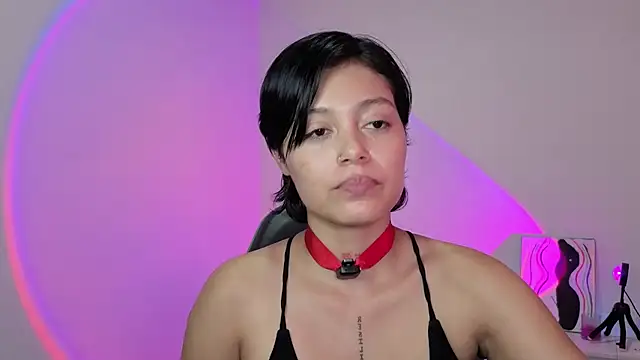 Qadeshoficial online show from June 25, 2026, 7:07 pm