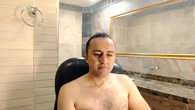 JossMiguej online show from October 6, 2025, 8:06 pm