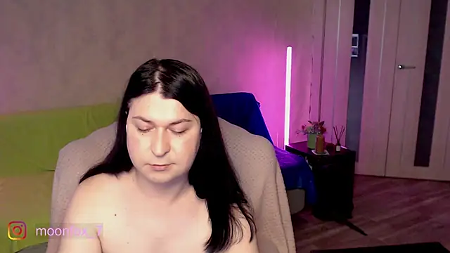 Snapshot of micromouse_mo chatting on April 5, 2026, 2:14 pm micromouse mo online show from April 5, 2026, 2:14 pm