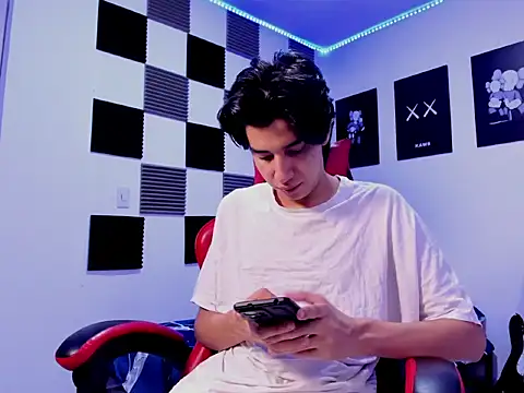 jeycobb online show from December 4, 2025, 12:03 pm