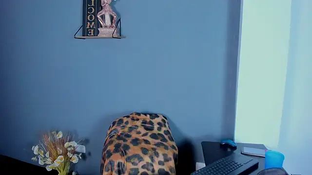 Tiffannydoll99 online show from July 7, 2026, 7:23 am