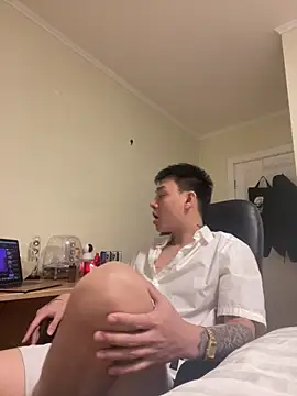 latava online show from October 13, 2025, 3:56 pm