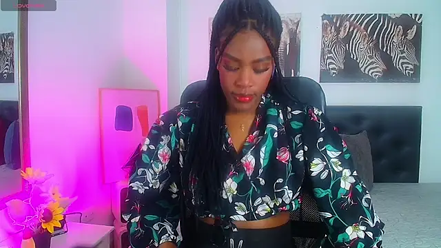 PaulinaEbony online show from October 7, 2025, 3:25 am