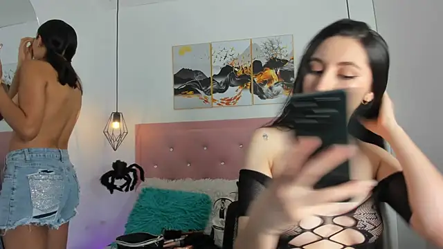 kiara and christy online show from October 18, 2025, 12:17 pm