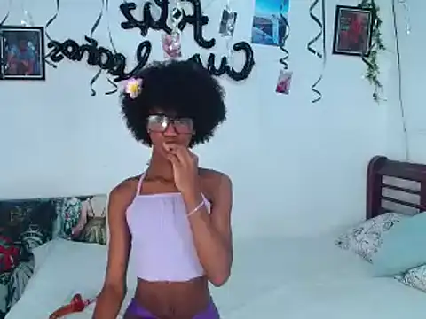 Snapshot of Kiara_valente chatting on October 15, 2025, 2:06 pm Kiara valente online show from October 15, 2025, 2:06 pm