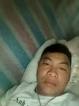 Snapshot of -CHOI-83 chatting on October 4, 2025, 11:58 pm -CHOI-83 online show from October 4, 2025, 11:58 pm