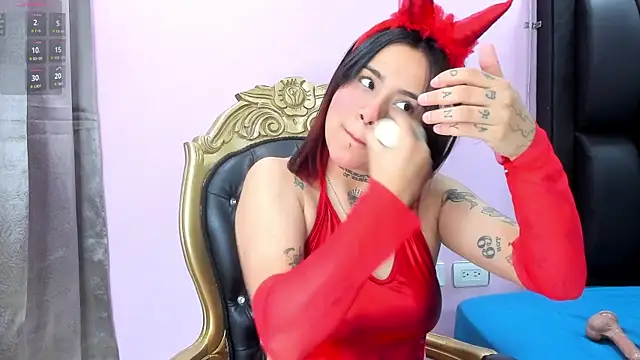 Snapshot of Nixielee_ chatting on October 16, 2025, 1:01 pm Nixielee online show from October 16, 2025, 1:01 pm