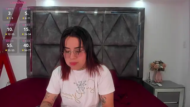 Snapshot of Nixielee_ chatting on October 29, 2025, 7:15 pm Nixielee online show from October 29, 2025, 7:15 pm