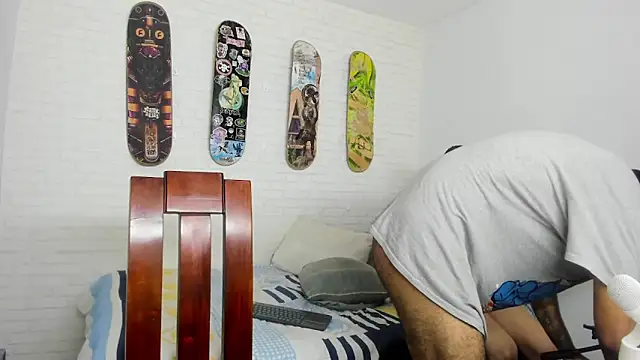 sofiandnick smith online show from June 6, 2026, 4:17 am