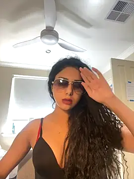 iwantyoutospoilmedaddy76 online show from October 3, 2025, 7:27 am