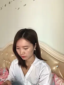 Mile-m online show from May 10, 2026, 1:55 am