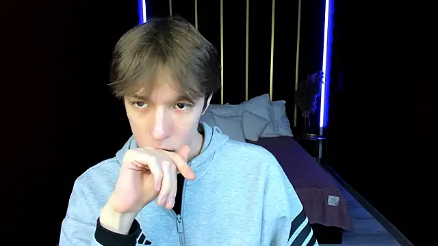 Snapshot of MarkBranston chatting on March 6, 2026, 3:41 pm MarkBranston online show from March 6, 2026, 3:41 pm