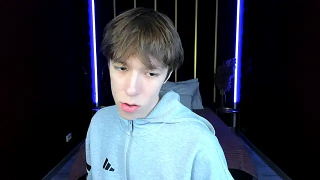 Snapshot of MarkBranston chatting on March 8, 2026, 10:41 am MarkBranston online show from March 8, 2026, 10:41 am