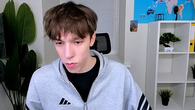 Snapshot of MarkBranston chatting on March 27, 2026, 2:39 pm MarkBranston online show from March 27, 2026, 2:39 pm