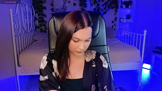 Snapshot of Ruth_Partt chatting on October 21, 2025, 11:00 am Ruth Partt online show from October 21, 2025, 11:00 am