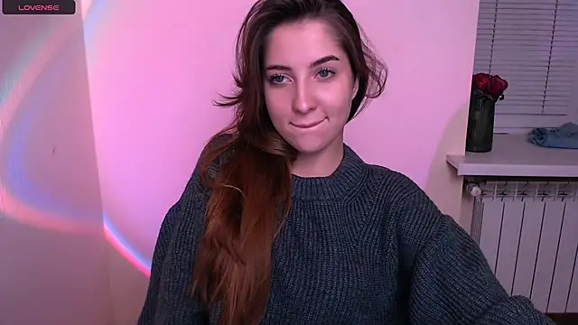 Snapshot of _OlivkaSexy chatting on December 5, 2025, 1:20 pm OlivkaSexy online show from December 5, 2025, 1:20 pm